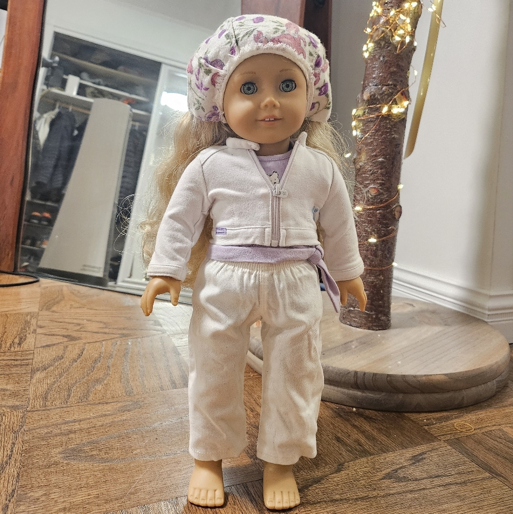 RETIRED AMERICAN GIRL DOLL-Caroline-Historical Character 2012